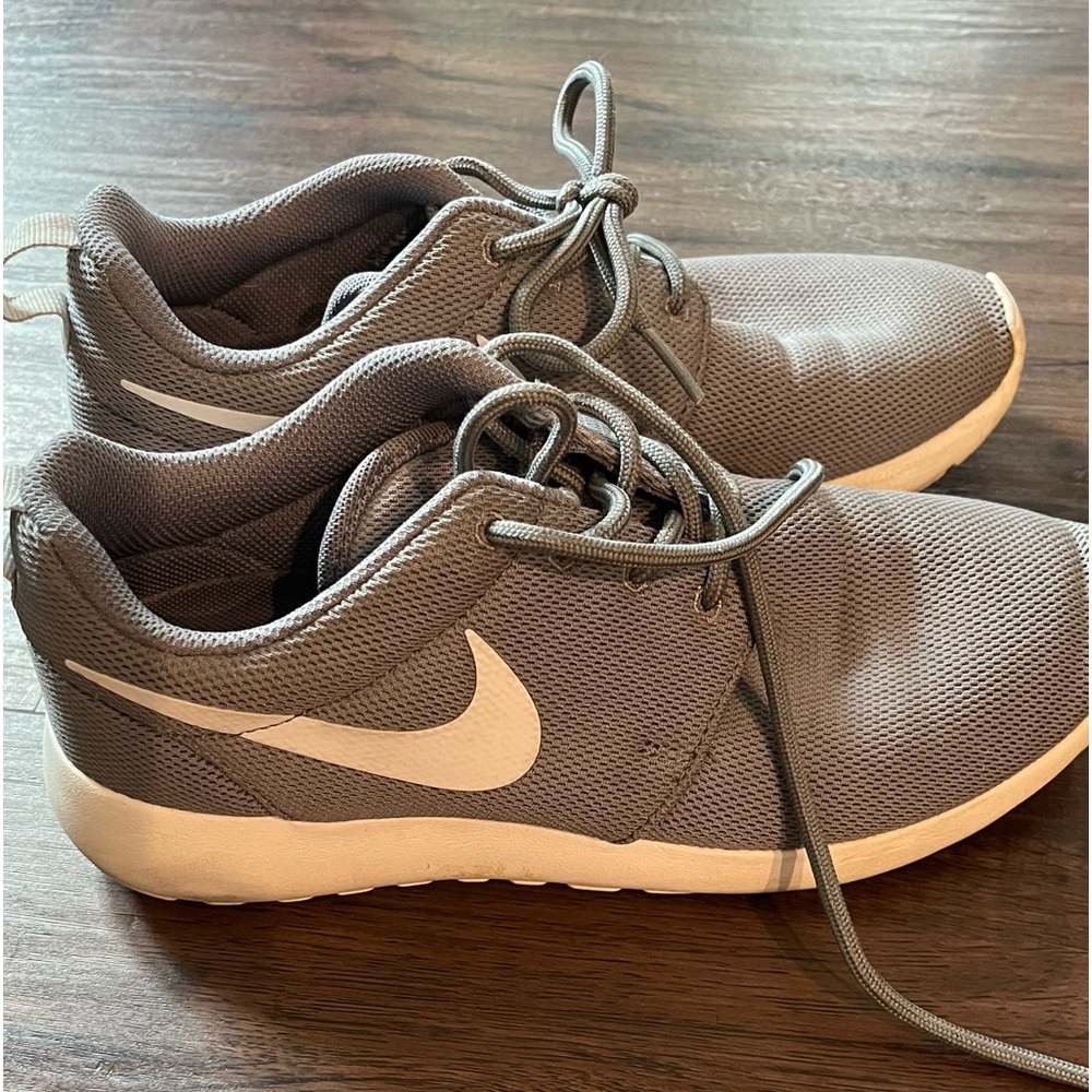 Nike Women’s Tanjun Running Shoes